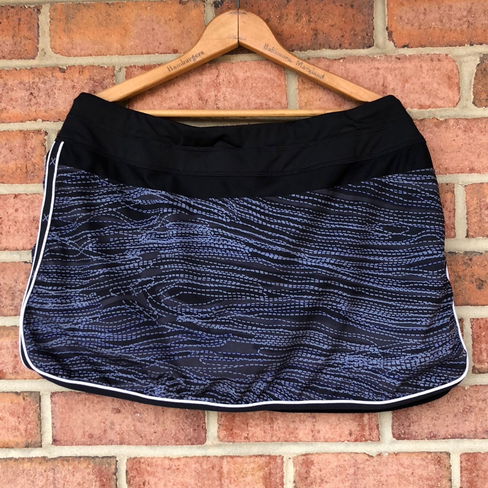 Athleta Grey & Black Skirt/Skort! Super cute! EUC!